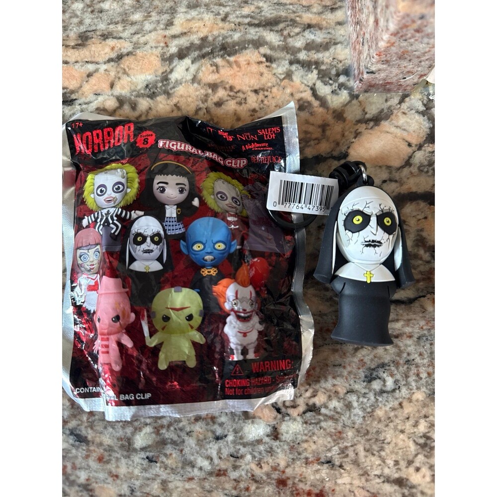 WB Horror Series 8 3D Foam Bag Clip Blind Bag the nun